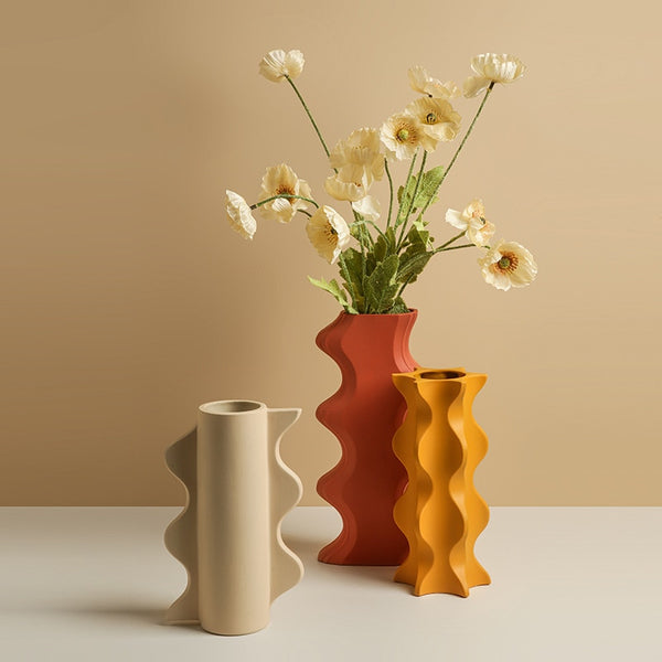 Wavy Vases