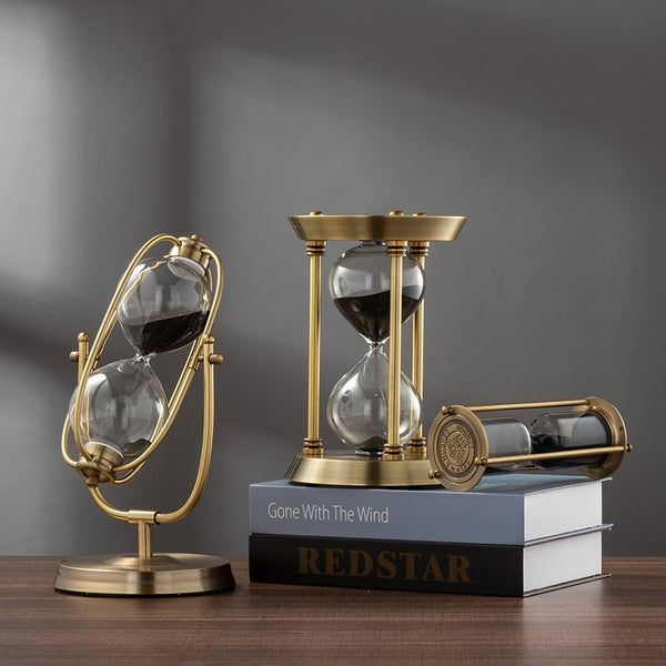 Isaac Newton Hourglass